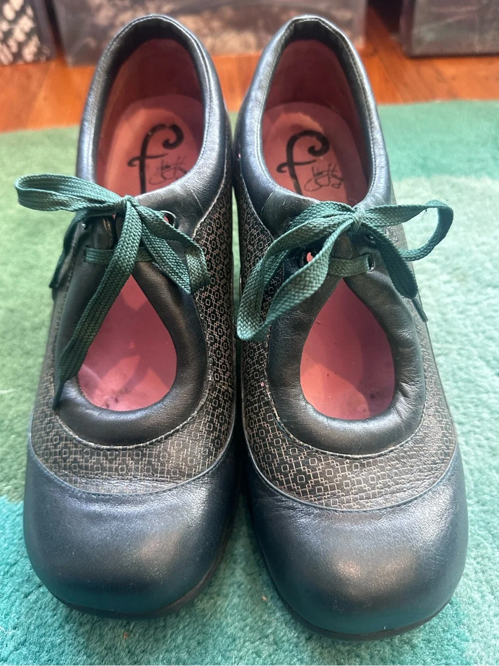 Fluevog VINTAGE EXCELLENT Friends Tillie petrol green wedge lace-up shoes -10